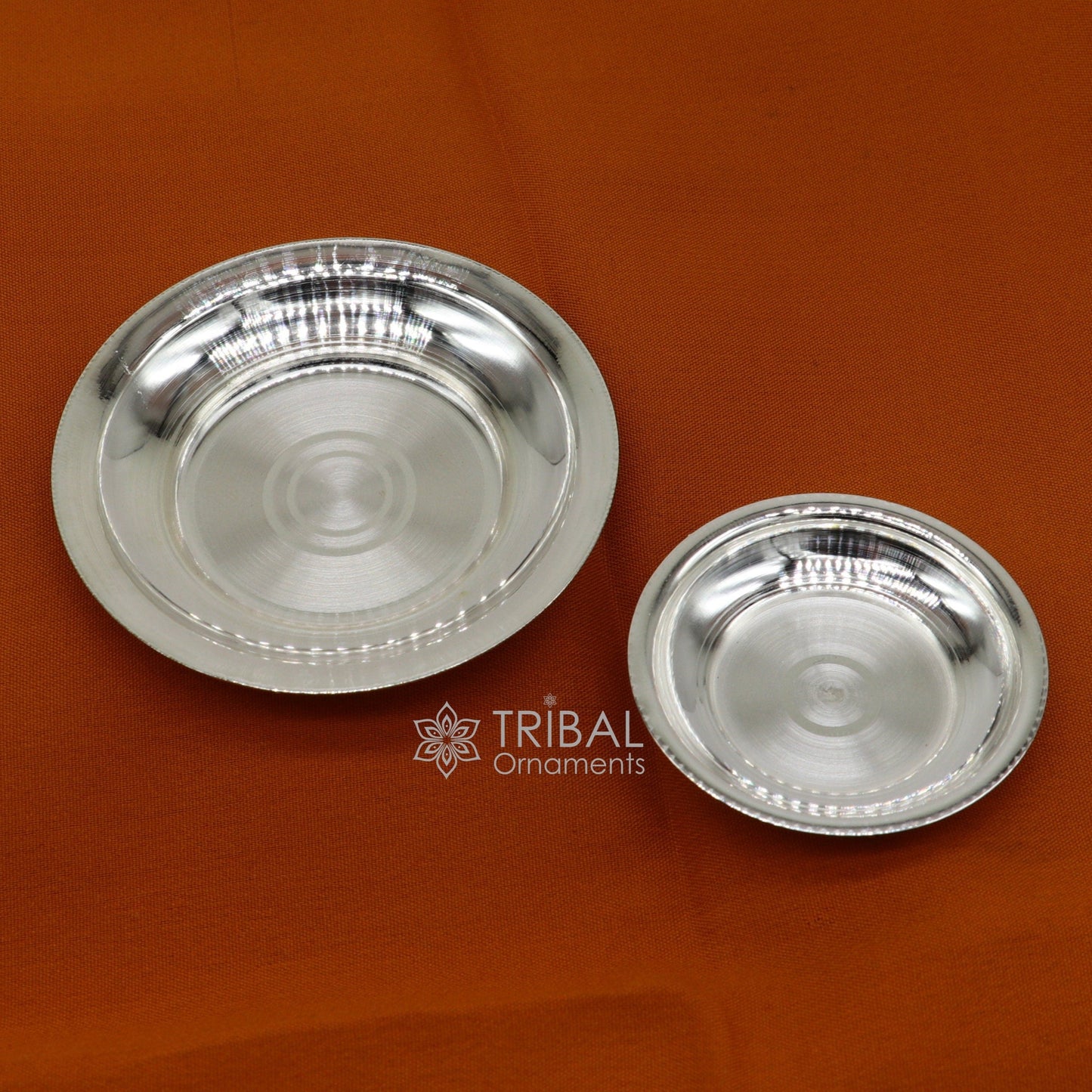 Small handmade 925 silver tilak bowl or plate by Tribal Ornaments, ideal for saffron, sandal, kumkum, or tilak application.