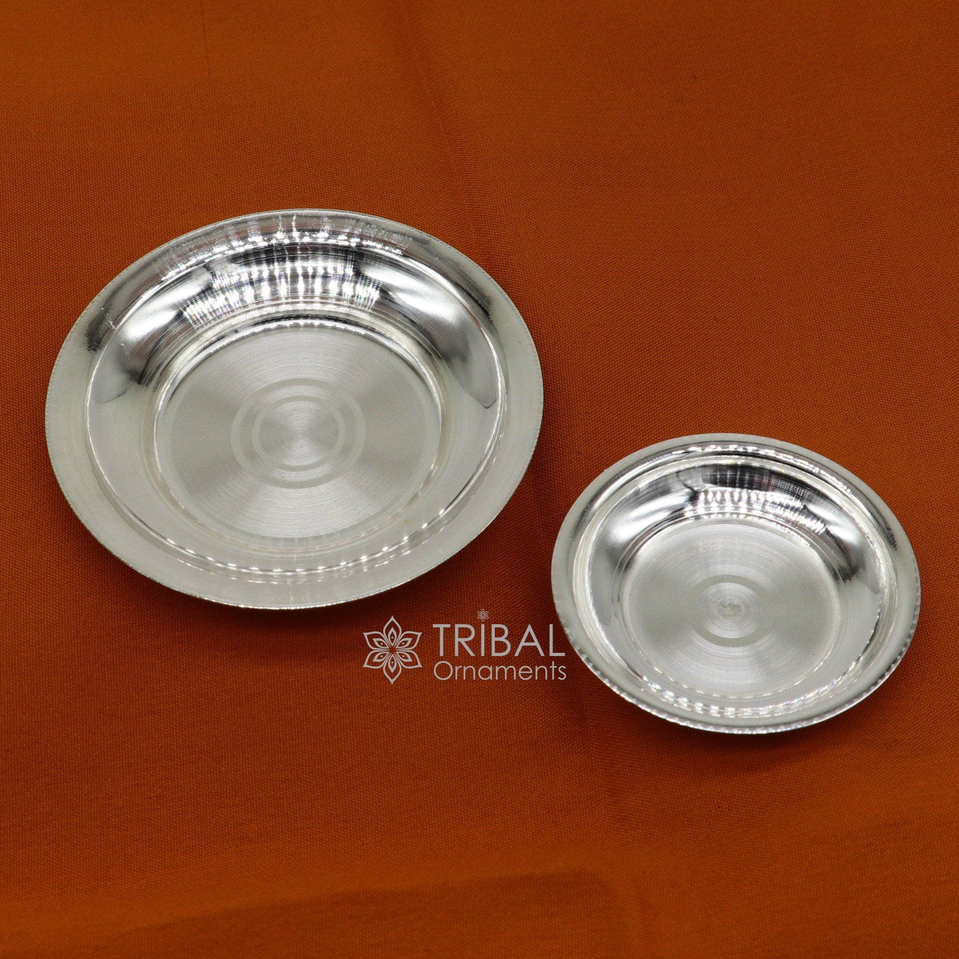 Small handmade 925 silver tilak bowl or plate by Tribal Ornaments, ideal for saffron, sandal, kumkum, or tilak application.