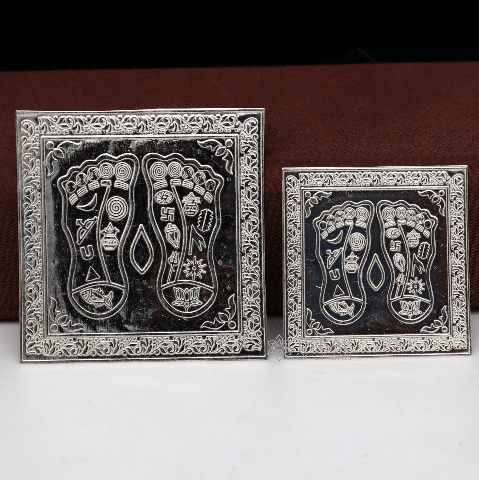 925 sterling silver handmade divine holy shree Lakshmi charan paduka for home temple puja article, amazing silver article su1035 - TRIBAL ORNAMENTS