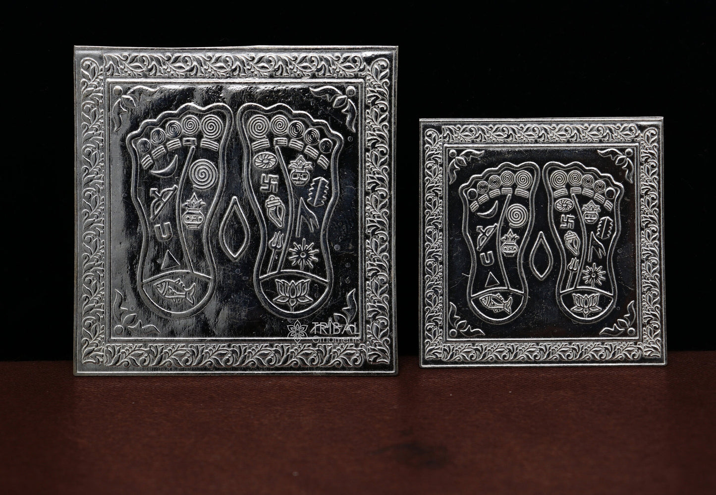 925 sterling silver handmade divine holy shree Lakshmi charan paduka for home temple puja article, amazing silver article su1035 - TRIBAL ORNAMENTS