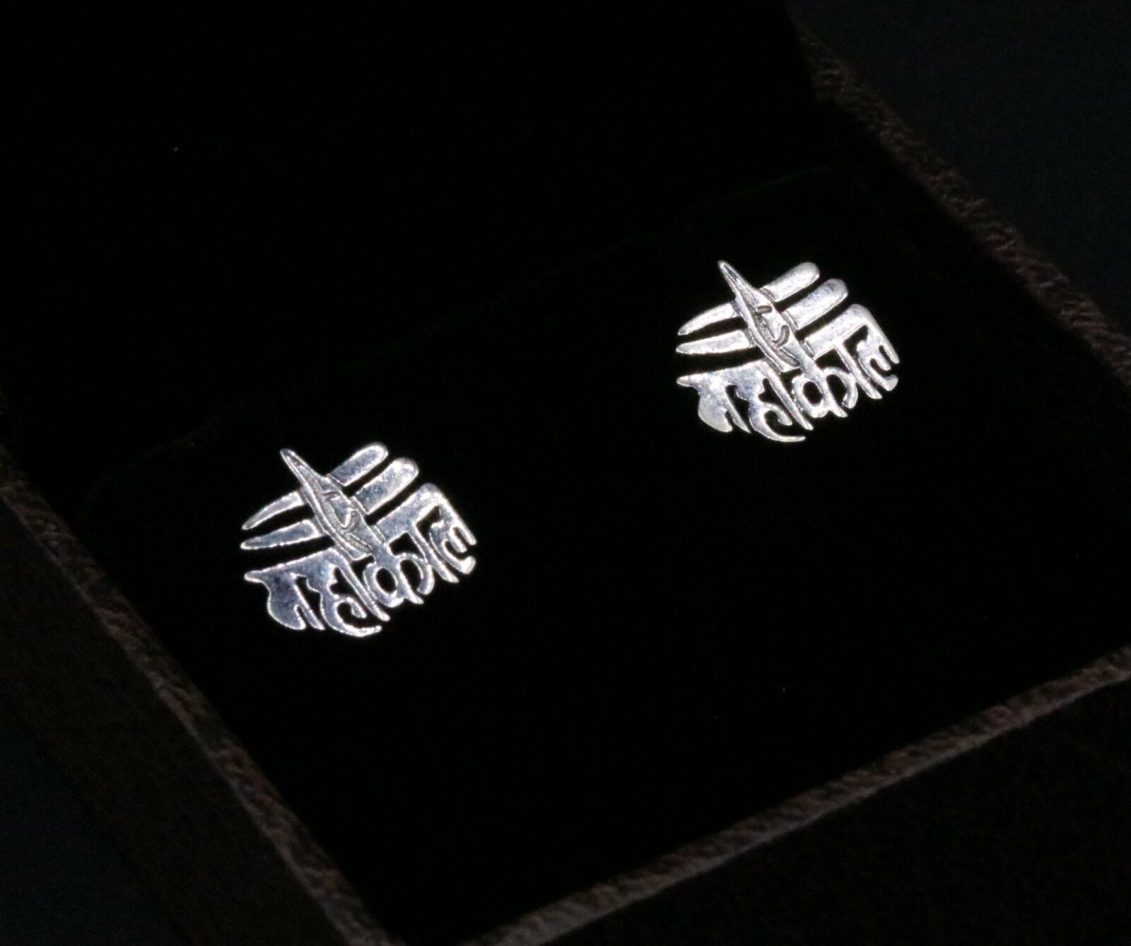 AWESOME SOLID SILVER STUD EARRING INDIAN IDOL MAHAKAAL SHIVA SYMBOL JEWELRY S-21 - TRIBAL ORNAMENTS