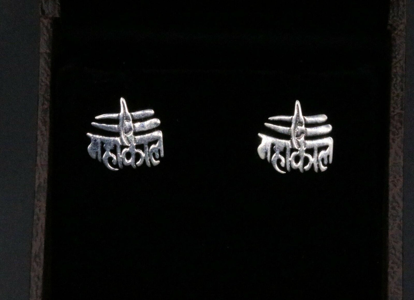 AWESOME SOLID SILVER STUD EARRING INDIAN IDOL MAHAKAAL SHIVA SYMBOL JEWELRY S-21 - TRIBAL ORNAMENTS