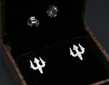 Vintage handmade silver Lord Shiva trident-shaped stud earring by Tribal Ornaments, featuring intricate tribal design details.
