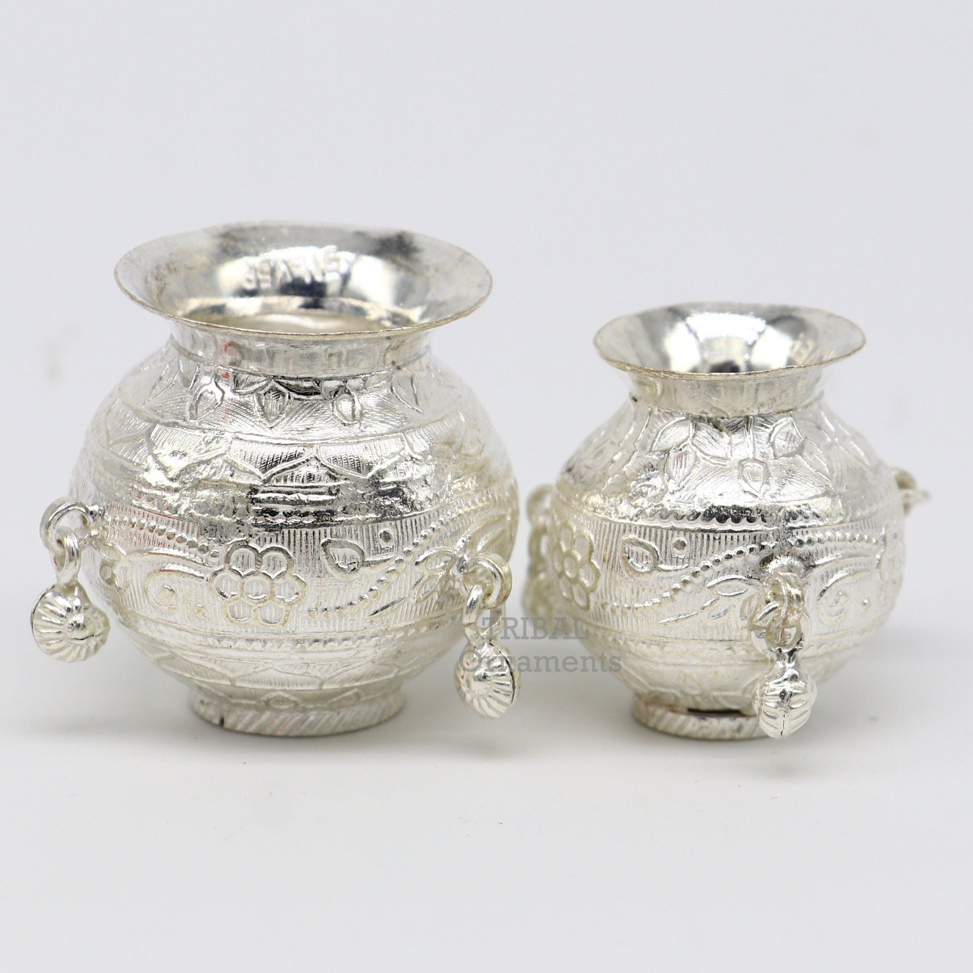 Pure 925 sterling silver handmade plain small Kalash or pot, unique special silver puja article, water or milk kalash pot india su760 - TRIBAL ORNAMENTS