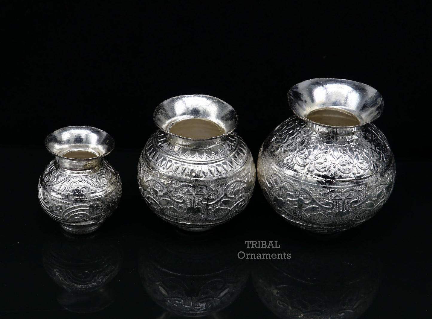 Pure 925 sterling silver handmade plain small Kalash or pot, unique special silver puja article, water or milk kalash pot india su761 - TRIBAL ORNAMENTS