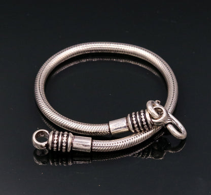 Sterling silver 4mm snake chain bracelet by TRIBALORNAMENT, flexible, handmade unisex jewelry, elegant and custom-designed.