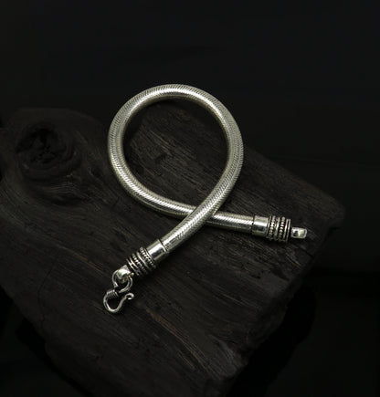 Sterling silver 9-inch handmade snake chain bracelet by TRIBALORNAMENT, stylish and customizable jewelry with a 5mm thickness.