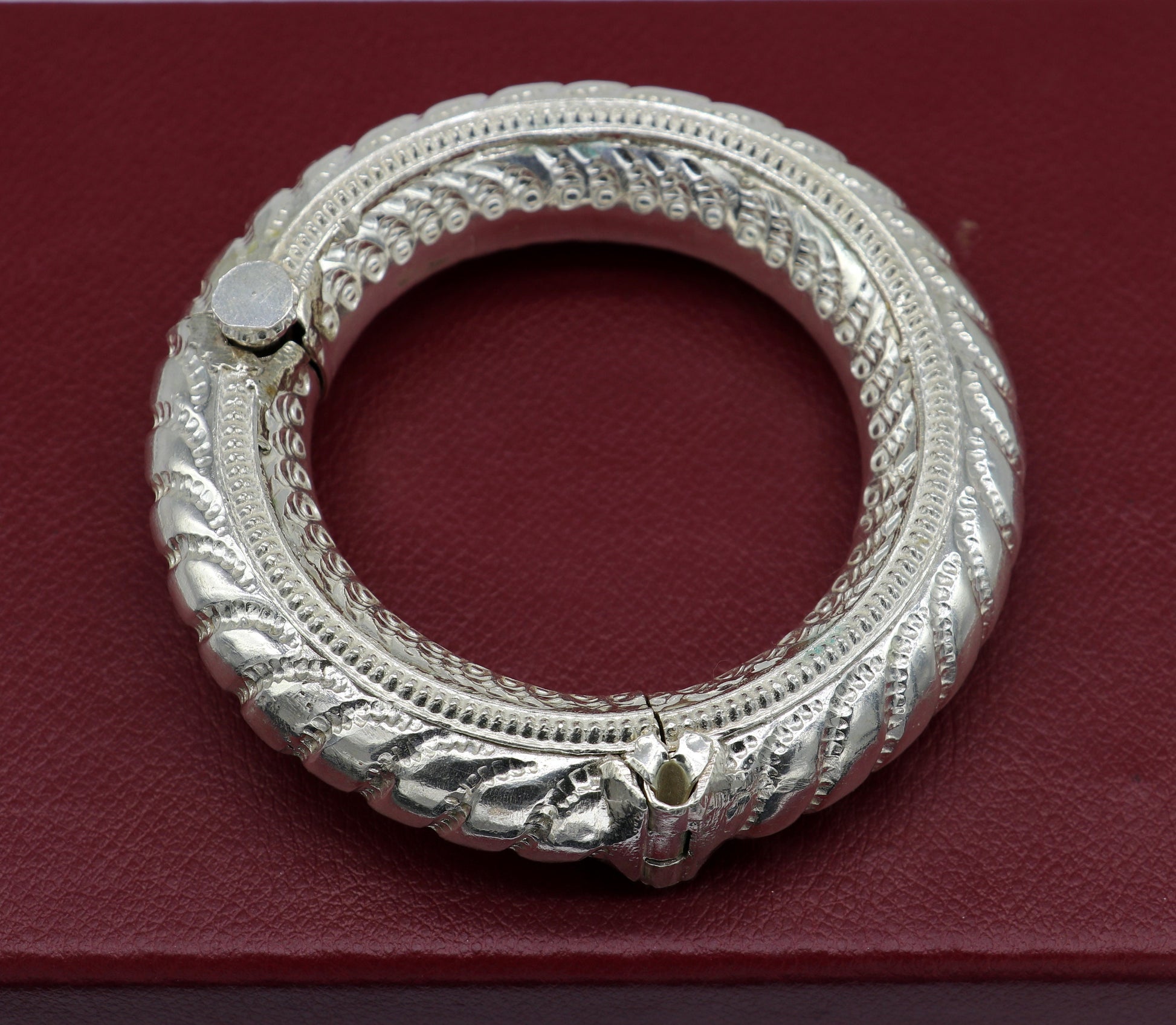 Vintage design handmade Heavy bangle bracelet, amazing stunning unisex wedding party special bangle kada, tribal ethnic jewelry nsk359 - TRIBAL ORNAMENTS