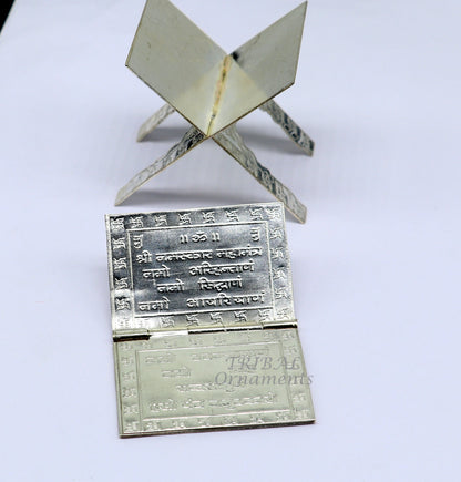 925 sterling silver handmade Divine Navkar Mantra jain mantra, shree sthapna ji namaskar mahamantra  page book with boot stand su956 - TRIBAL ORNAMENTS