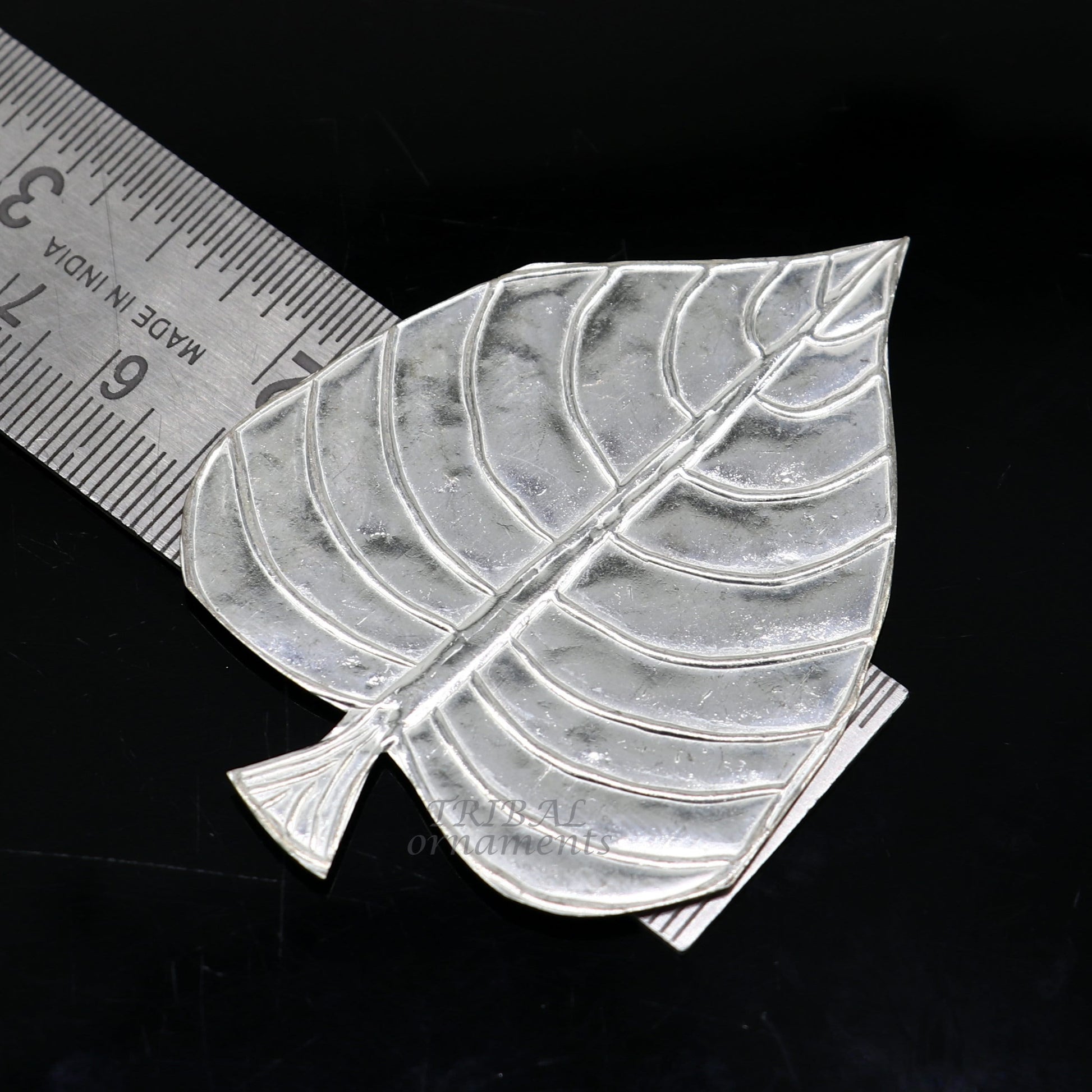 Set of 5 handmade 925 sterling silver pipal leaf ornaments, ideal for puja rituals, crafted by TribalOrnaments.