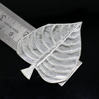 Set of 5 handmade 925 sterling silver pipal leaf ornaments, ideal for puja rituals, crafted by TribalOrnaments.
